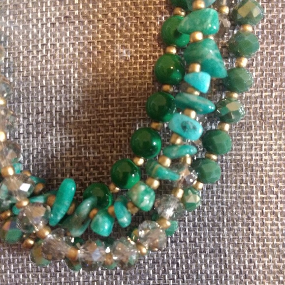 Emerald Green Statement Necklace & Earring Set - Picture 2 of 5